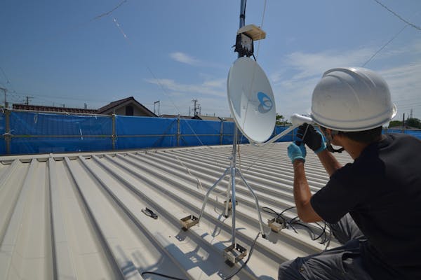 テレビのパラボラアンテナとは 特徴や種類 設置に関する疑問を解決 ミツモア テレビのパラボラアンテナとは 特徴や種類 設置に関する疑問を解決 ミツモア