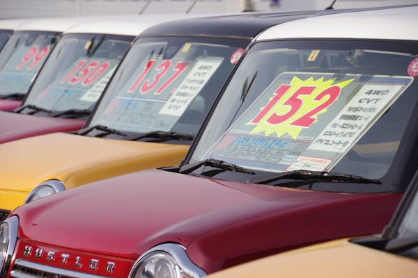 税理士監修 中古車の減価償却 2年落ち 4年落ち 10年落ちどれがお得 ミツモア 税理士監修 中古車の減価償却 2年落ち 4年落ち 10年落ちどれがお得 ミツモア