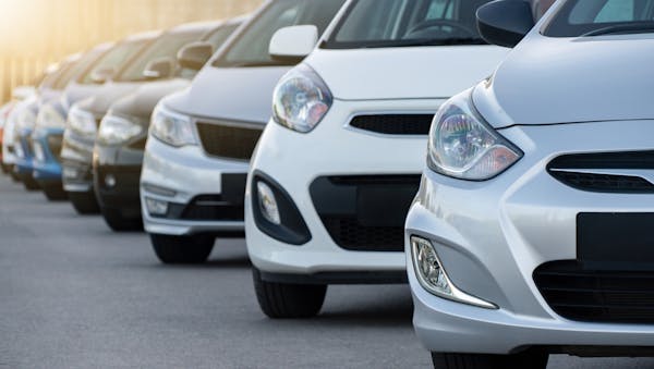 税理士監修 中古車の減価償却 2年落ち 4年落ち 10年落ちどれがお得 ミツモア 税理士監修 中古車の減価償却 2年落ち 4年落ち 10年落ちどれがお得 ミツモア