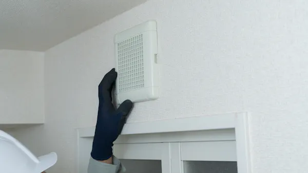 トイレ換気扇の交換方法 費用相場 どこに頼む 自分で修理できる ミツモア トイレ換気扇の交換方法 費用相場 どこに頼む 自分で修理できる ミツモア