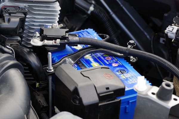 ハイブリッド車もバッテリー上がりに気をつけて 原因と対策を解説 ハイブリッド車もバッテリー上がりに気をつけて 原因と対策を解説