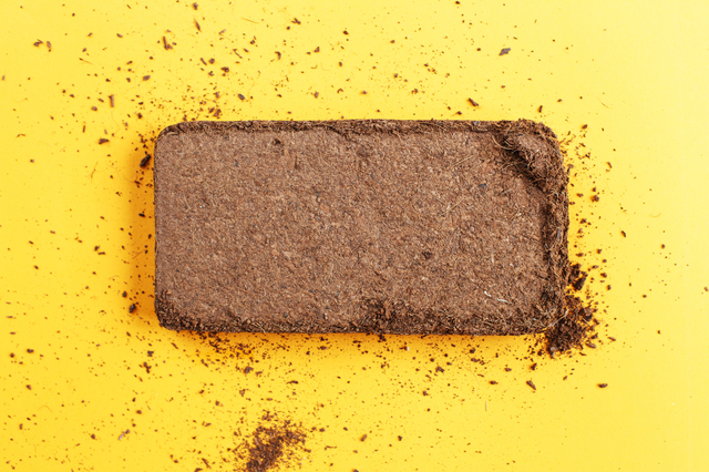 不要になった土の捨て方は 自治体で捨てられないときの対処法を紹介