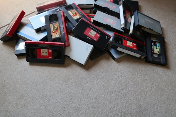 ビデオテープはどう処分するのが正解 処分する際の注意点も ビデオテープはどう処分するのが正解 処分する際の注意点も