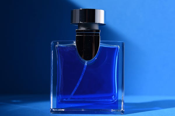 正しい香水の捨て方は 処分手順や注意点を徹底解説 正しい香水の捨て方は 処分手順や注意点を徹底解説