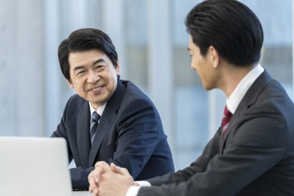 忌引き明け初出社の挨拶マナーは 相手ごとの例文やお菓子マナーも解説 忌引き明け初出社の挨拶マナーは 相手ごとの例文やお菓子マナーも解説