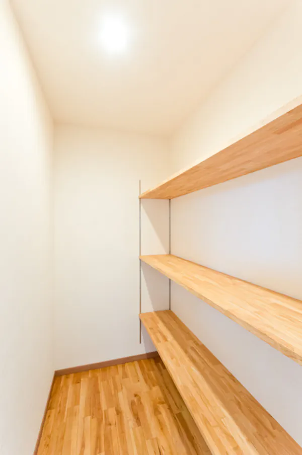 可動棚のDIYにチャレンジ!必要な道具や手順、ポイントも紹介