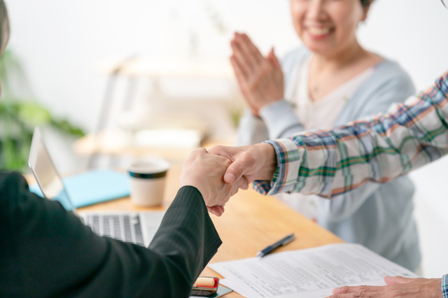  100㎡の屋根にいくらかかりますか？